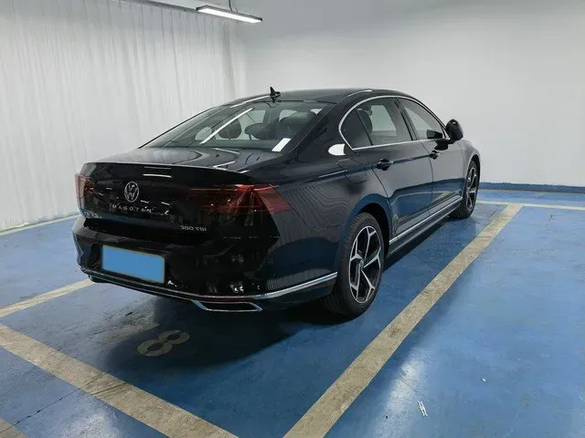 2026 Volkswagen Magotan 2.0T 220HP L4 7DCT,autocango,china used car exporter,china ev exporter,chinese used car exporter,chinese used ev exporter