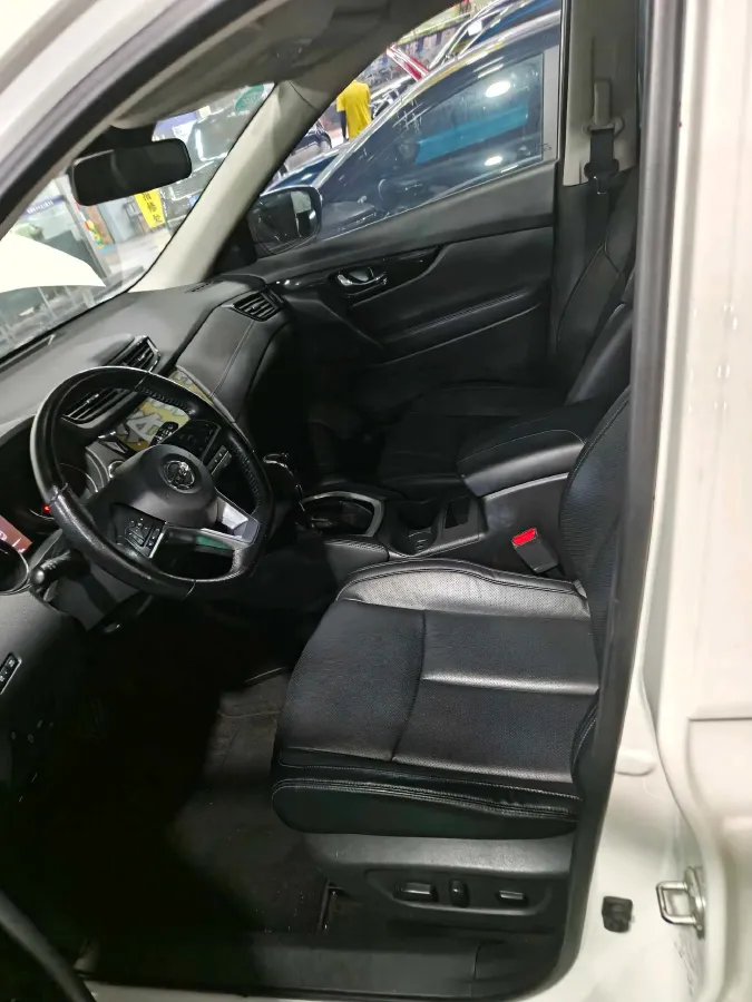 2020 Nissan X-Trail 2.0L 154HP L4 CVT,autocango,china used car exporter,china ev exporter,chinese used car exporter,chinese used ev exporter