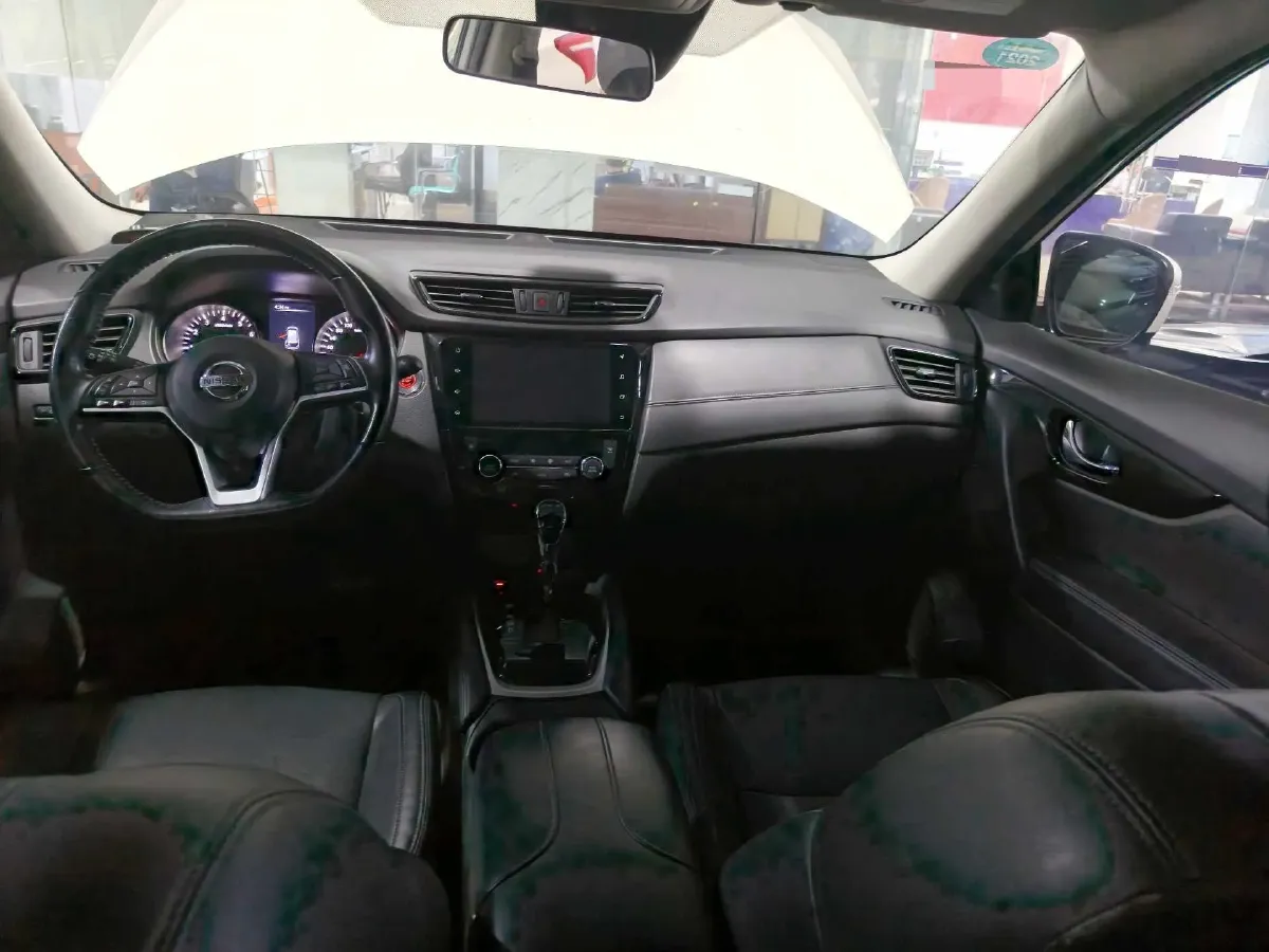 2020 Nissan X-Trail 2.0L 154HP L4 CVT,autocango,china used car exporter,china ev exporter,chinese used car exporter,chinese used ev exporter