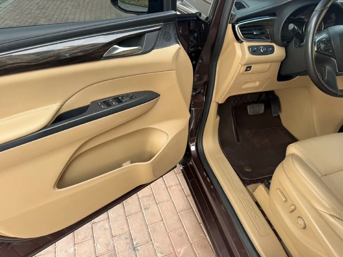 2018 Buick GL8 2.0T 260HP L4 6AT,autocango,china used car exporter,china ev exporter,chinese used car exporter,chinese used ev exporter