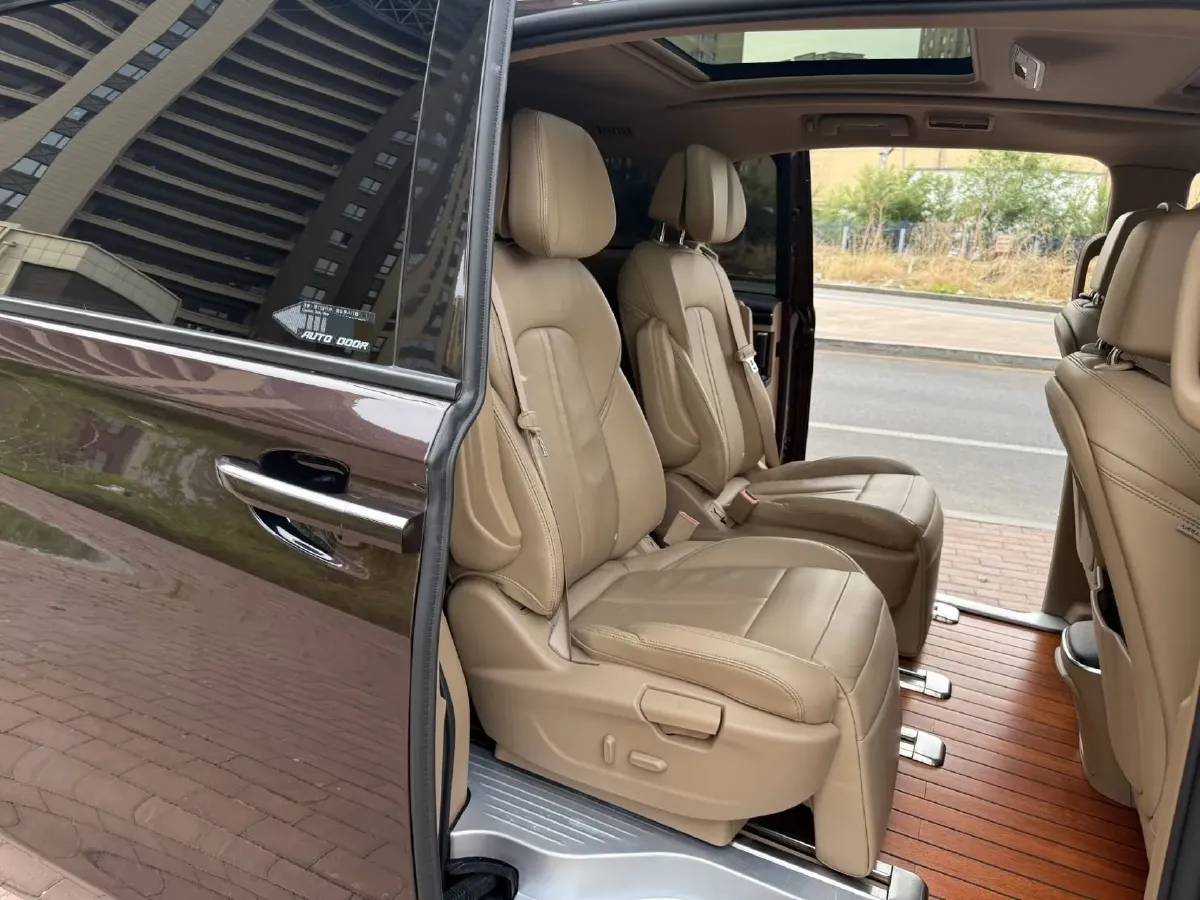 2018 Buick GL8 2.0T 260HP L4 6AT,autocango,china used car exporter,china ev exporter,chinese used car exporter,chinese used ev exporter