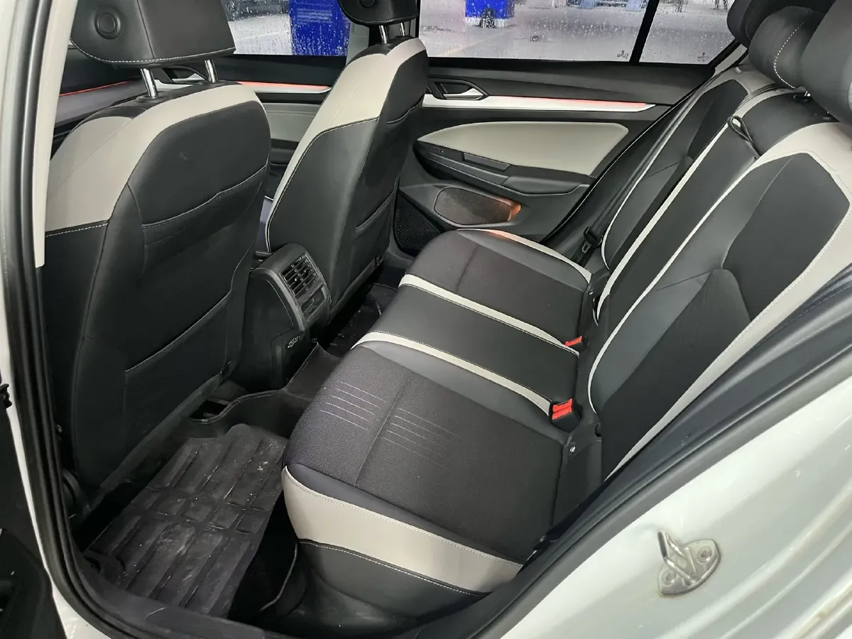 2023 Volkswagen Golf 1.4T 150HP L4 7DCT,autocango,china used car exporter,china ev exporter,chinese used car exporter,chinese used ev exporter