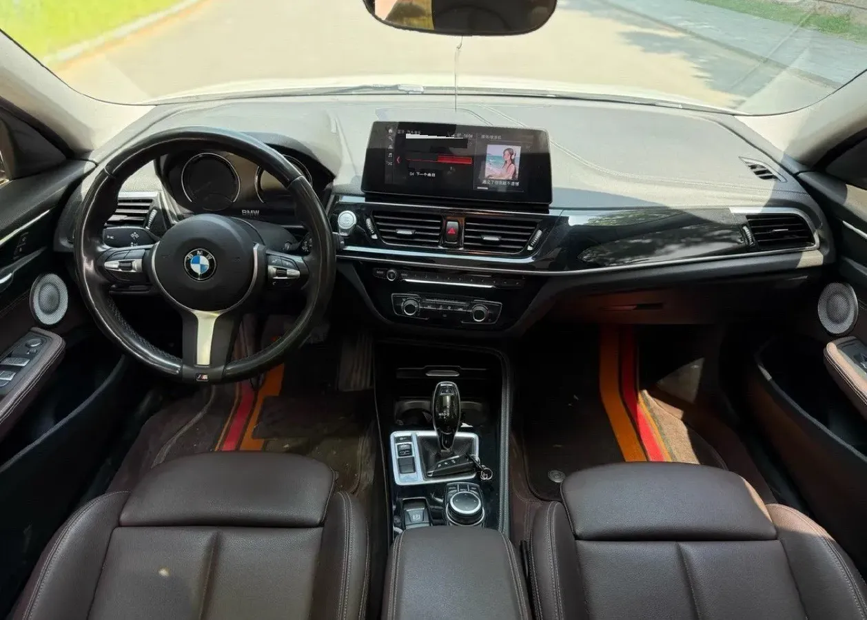 2022 BMW 1 Series 1.5T 140HP L3 7DCT,autocango,china used car exporter,china ev exporter,chinese used car exporter,chinese used ev exporter