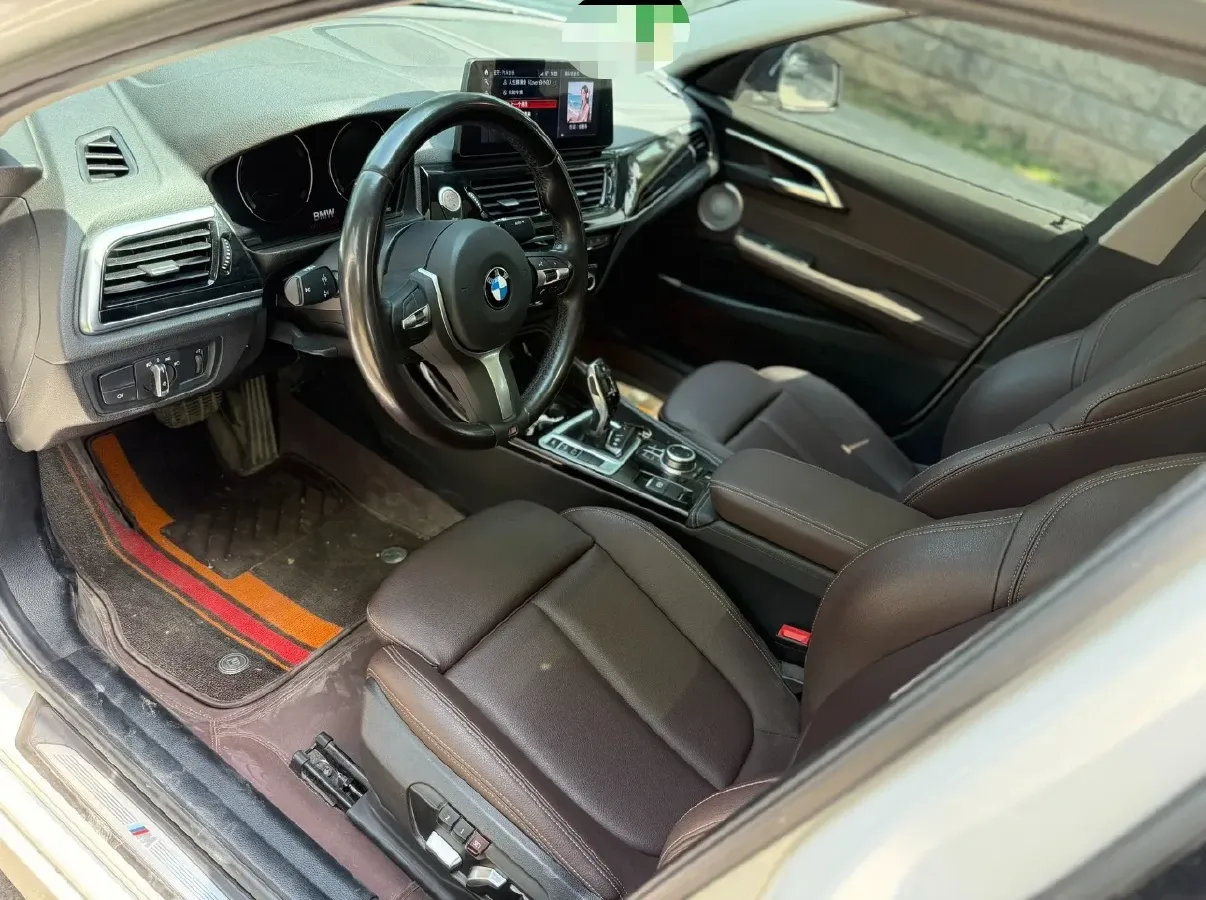 2022 BMW 1 Series 1.5T 140HP L3 7DCT,autocango,china used car exporter,china ev exporter,chinese used car exporter,chinese used ev exporter