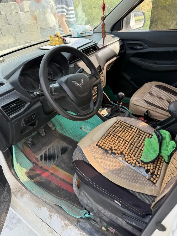 2019 WuLing HongGuang 1.5L 105HP L4 5MT,autocango,china used car exporter,china ev exporter,chinese used car exporter,chinese used ev exporter