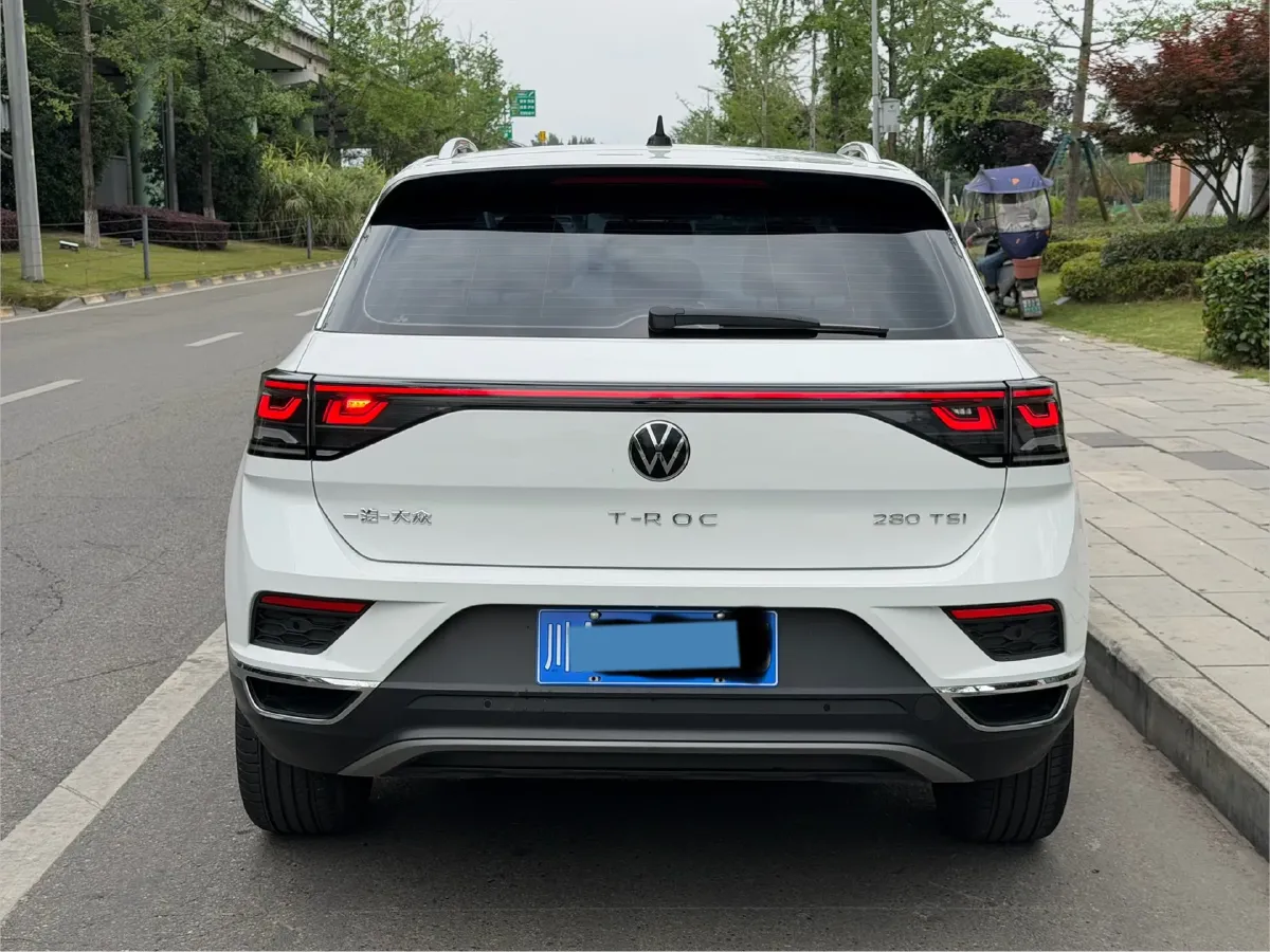 2023 Volkswagen T-Roc 1.4T 150HP L4 7DCT,autocango,china used car exporter,china ev exporter,chinese used car exporter,chinese used ev exporter