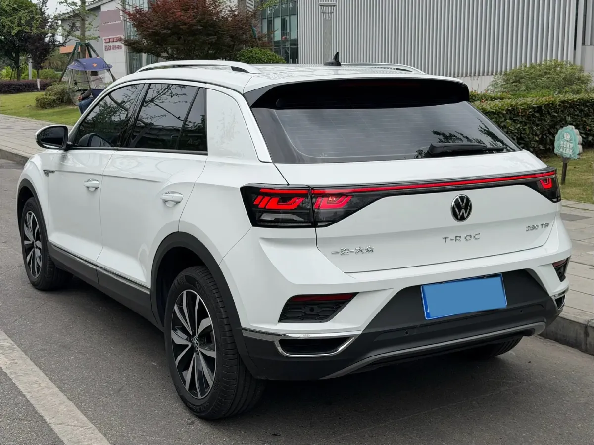 2023 Volkswagen T-Roc 1.4T 150HP L4 7DCT,autocango,china used car exporter,china ev exporter,chinese used car exporter,chinese used ev exporter