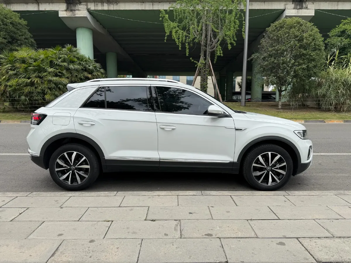 2023 Volkswagen T-Roc 1.4T 150HP L4 7DCT,autocango,china used car exporter,china ev exporter,chinese used car exporter,chinese used ev exporter