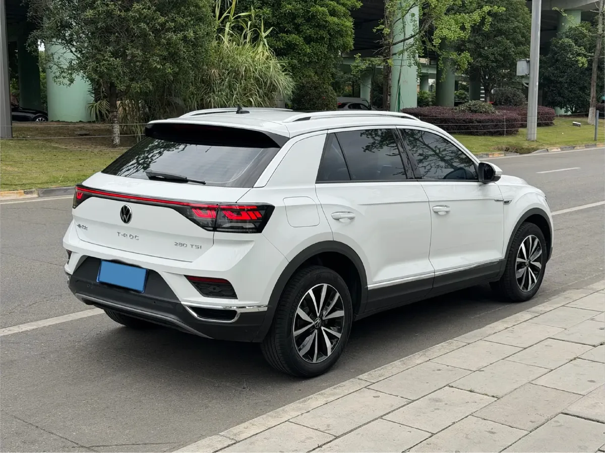 2023 Volkswagen T-Roc 1.4T 150HP L4 7DCT,autocango,china used car exporter,china ev exporter,chinese used car exporter,chinese used ev exporter