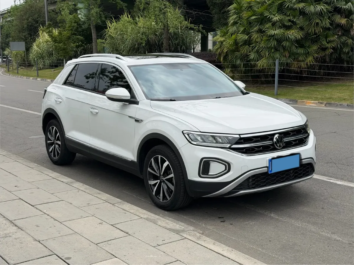 2023 Volkswagen T-Roc 1.4T 150HP L4 7DCT,autocango,china used car exporter,china ev exporter,chinese used car exporter,chinese used ev exporter