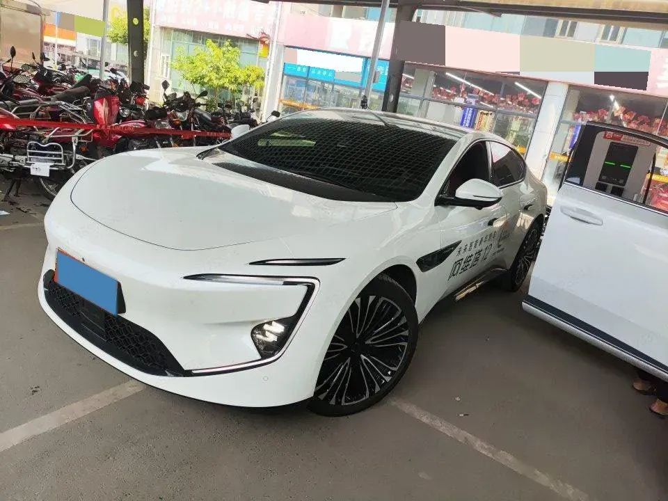 2025 Avatr 12 1.5T 156HP L4 REEV,autocango,china used car exporter,china ev exporter,chinese used car exporter,chinese used ev exporter