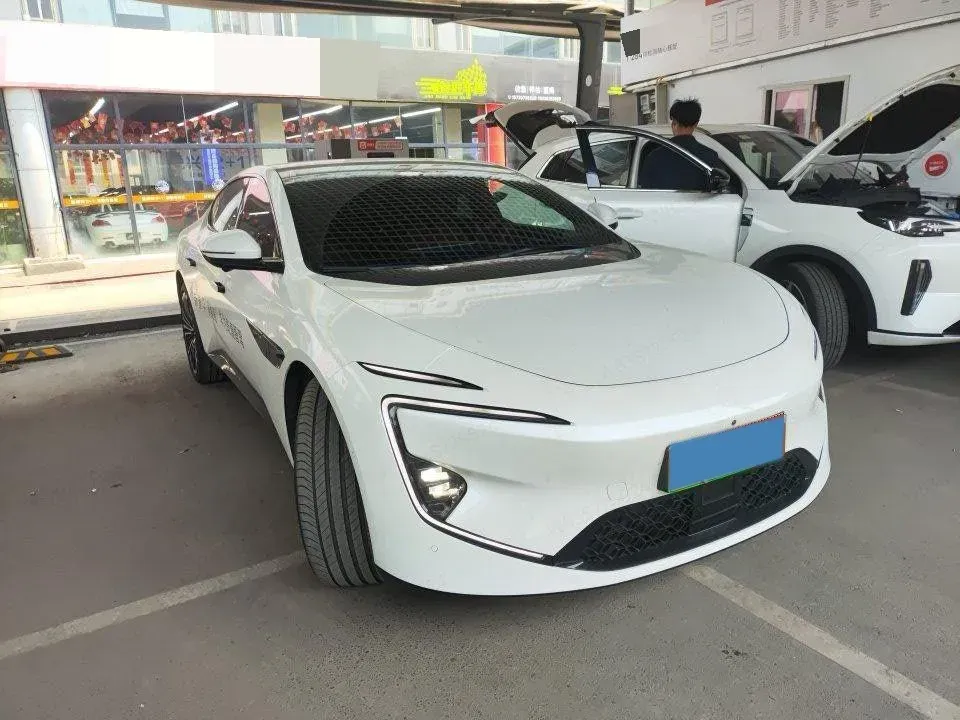2025 Avatr 12 1.5T 156HP L4 REEV,autocango,china used car exporter,china ev exporter,chinese used car exporter,chinese used ev exporter