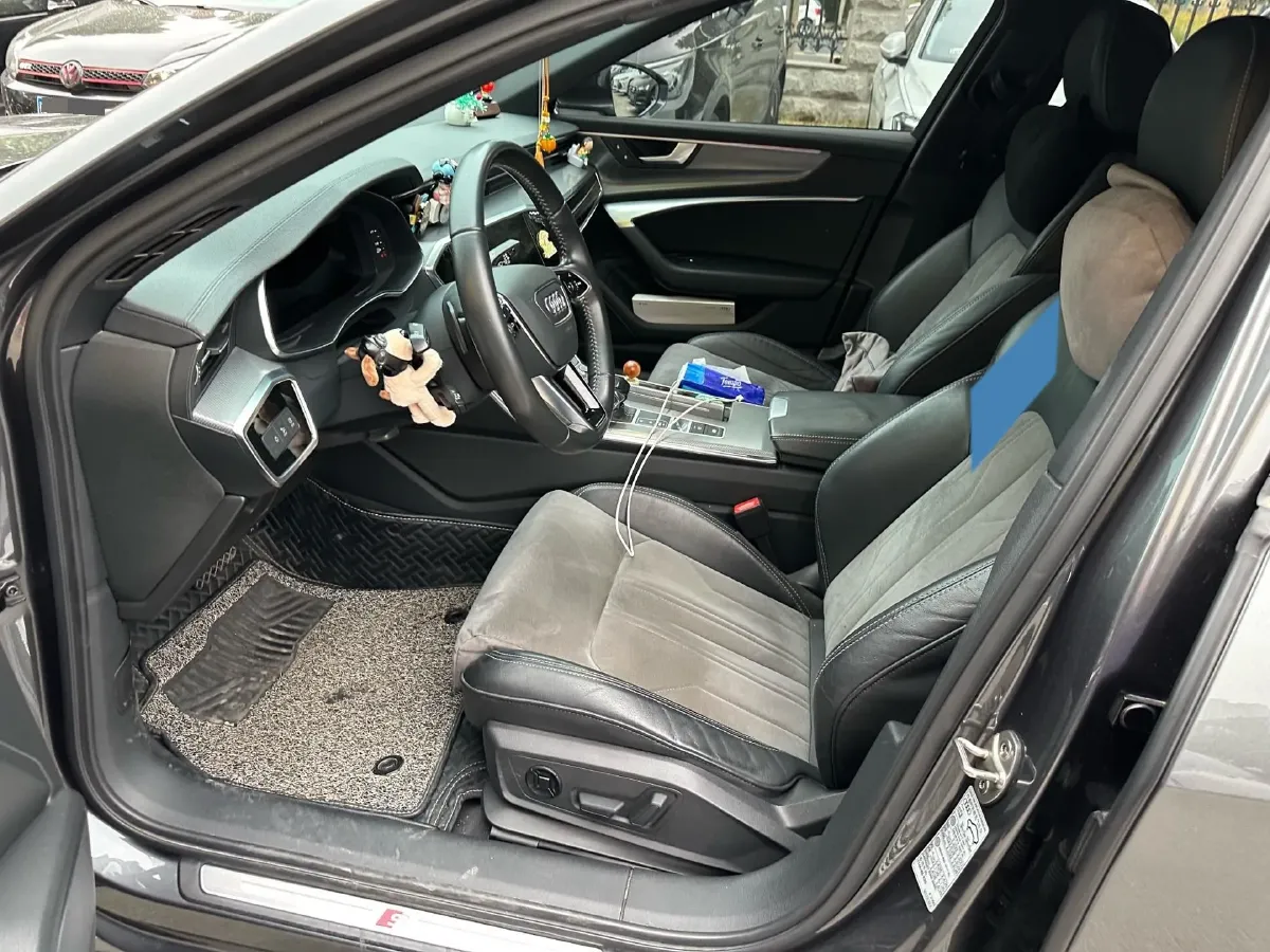 2020 Audi A6L 2.0T 224HP L4 7DCT,autocango,china used car exporter,china ev exporter,chinese used car exporter,chinese used ev exporter