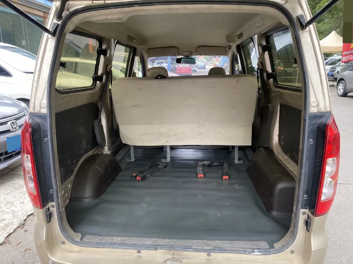 2021 WuLing HongGuang V 1.5L 99HP L4 6MT,autocango,china used car exporter,china ev exporter,chinese used car exporter,chinese used ev exporter