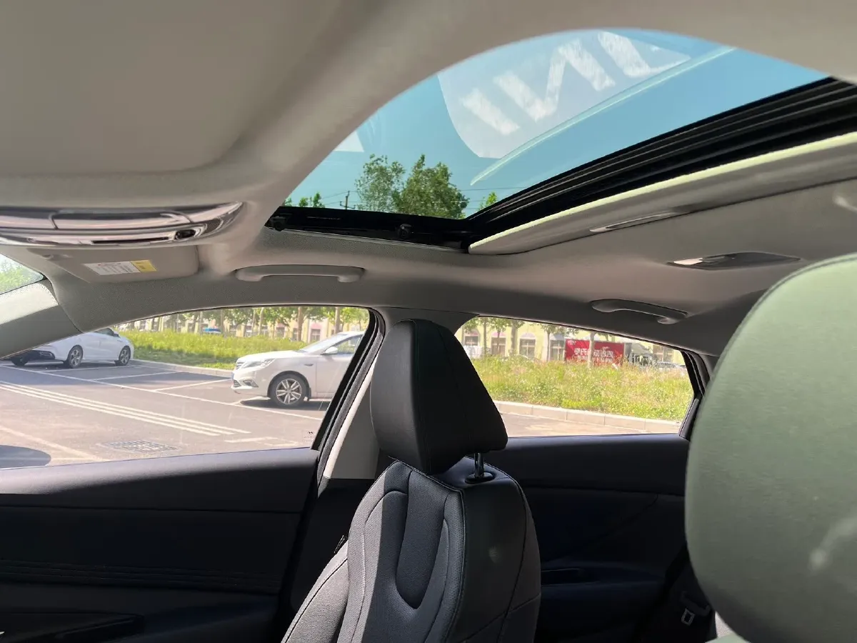 2023 Hyundai Elantra 1.5L 115HP L4 CVT,autocango,china used car exporter,china ev exporter,chinese used car exporter,chinese used ev exporter