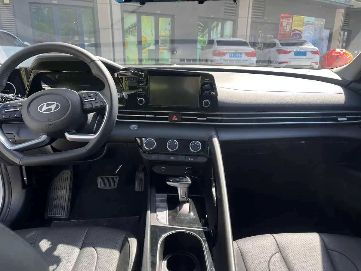 2023 Hyundai Elantra 1.5L 115HP L4 CVT,autocango,china used car exporter,china ev exporter,chinese used car exporter,chinese used ev exporter
