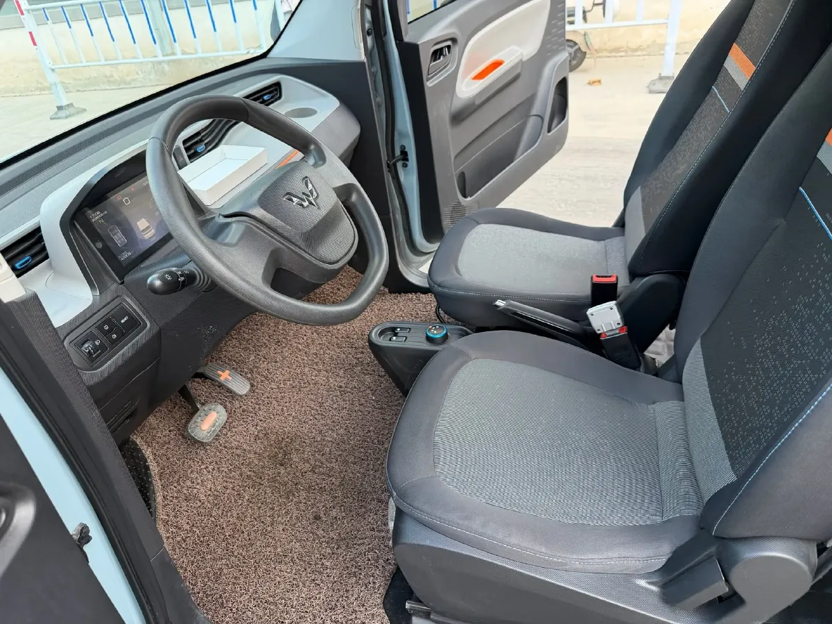 2021 WuLing HongGuang MINI EV BEV 9.3KWH,autocango,china used car exporter,china ev exporter,chinese used car exporter,chinese used ev exporter