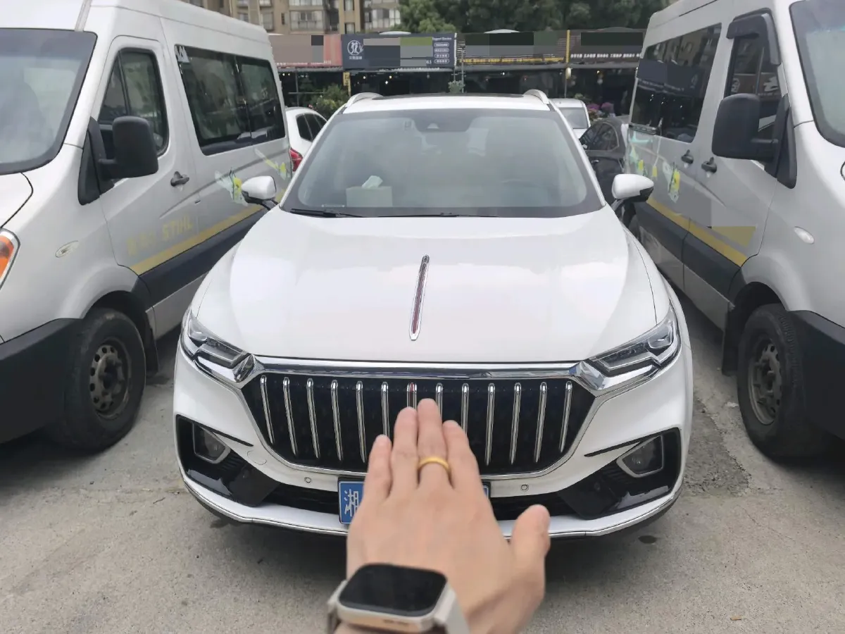 2022 HongQi HS5 2.0T 224HP L4 6AT,autocango,china used car exporter,china ev exporter,chinese used car exporter,chinese used ev exporter