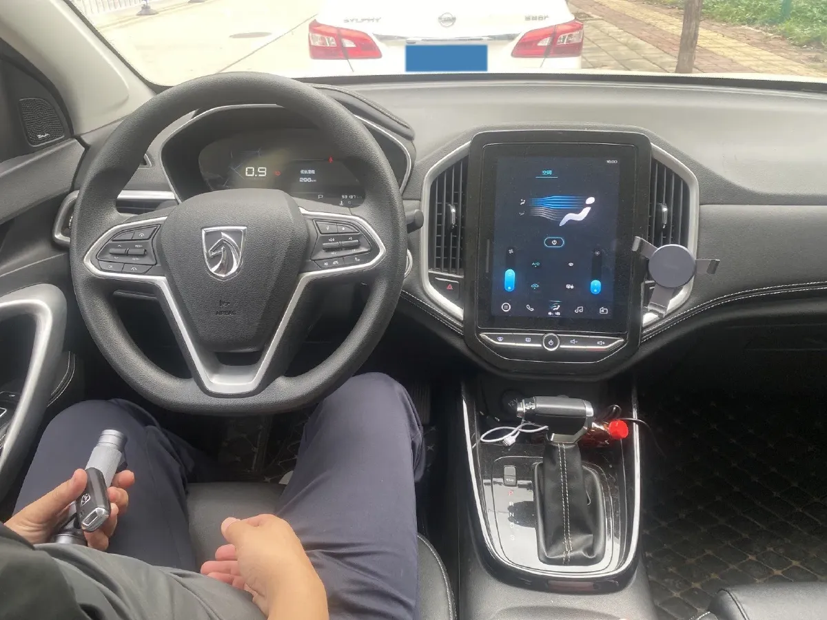 2020 HanTeng X7 1.5T 156HP L4 6AT,autocango,china used car exporter,china ev exporter,chinese used car exporter,chinese used ev exporter