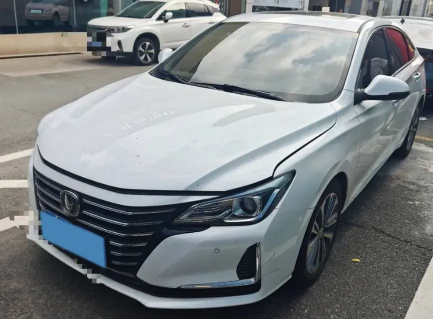 2020 ChangAn Raeton CC 1.5T 156HP L4 6AT,autocango,china used car exporter,china ev exporter,chinese used car exporter,chinese used ev exporter