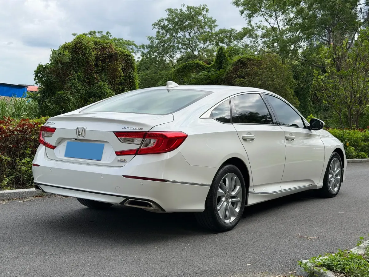 2018 Honda Accord 1.5T 194HP L4 CVT,autocango,china used car exporter,china ev exporter,chinese used car exporter,chinese used ev exporter