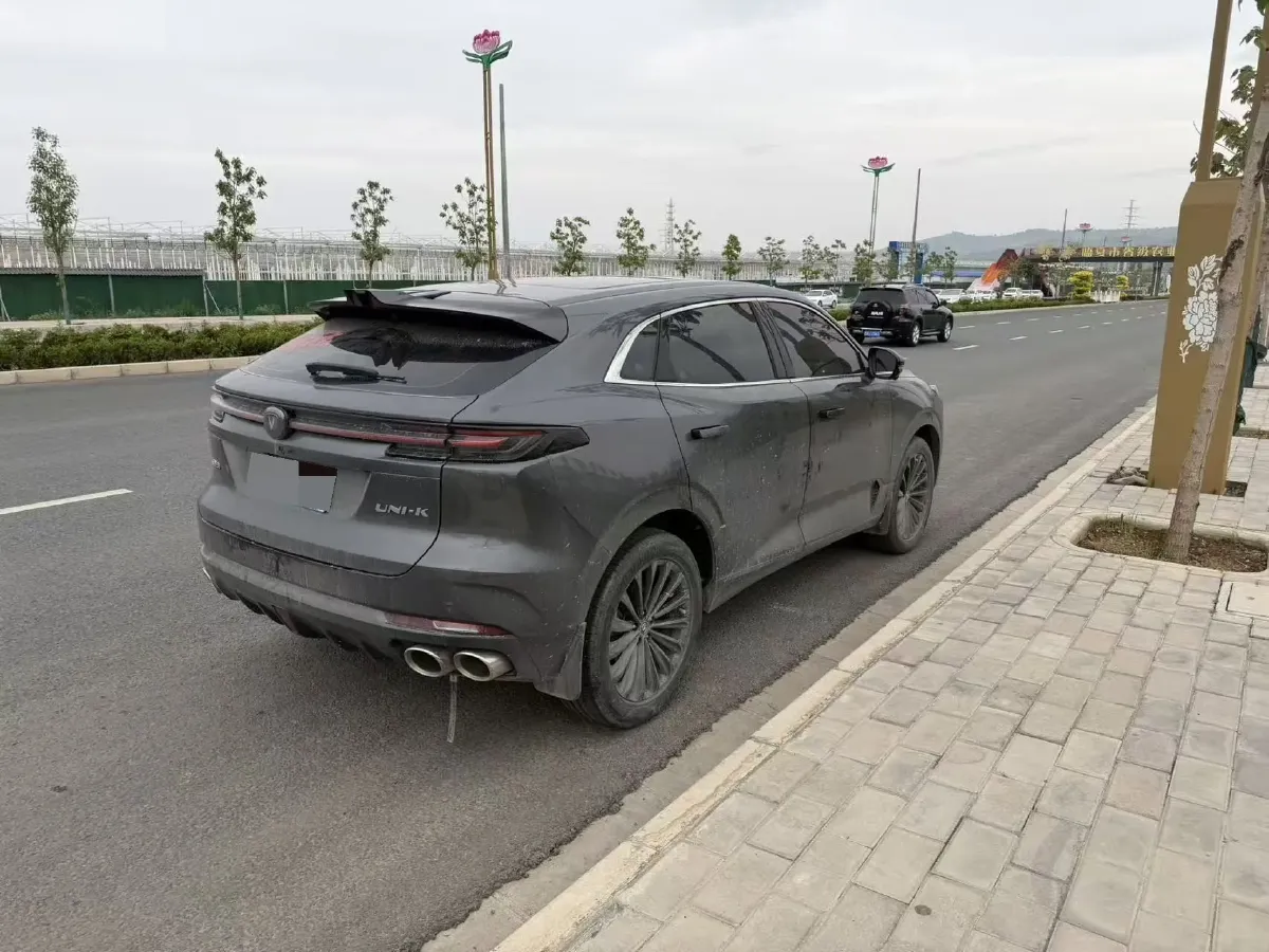2021 ChangAn UNI-K 2.0T 233HP L4 8AT,autocango,china used car exporter,china ev exporter,chinese used car exporter,chinese used ev exporter
