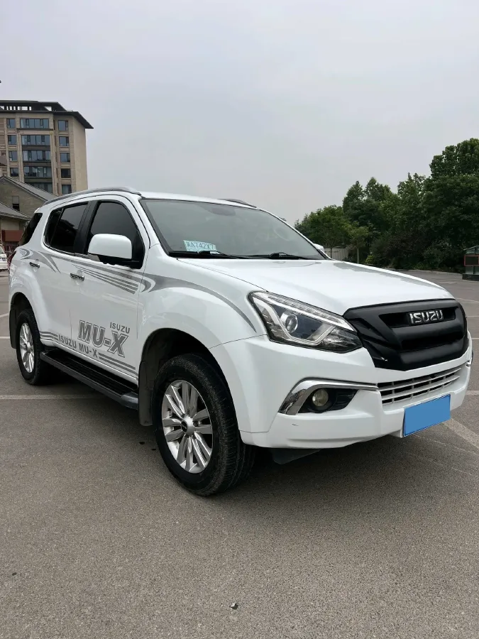 2018 Isuzu Mu-X 1.9T 163HP L4 6AT,autocango,china used car exporter,china ev exporter,chinese used car exporter,chinese used ev exporter