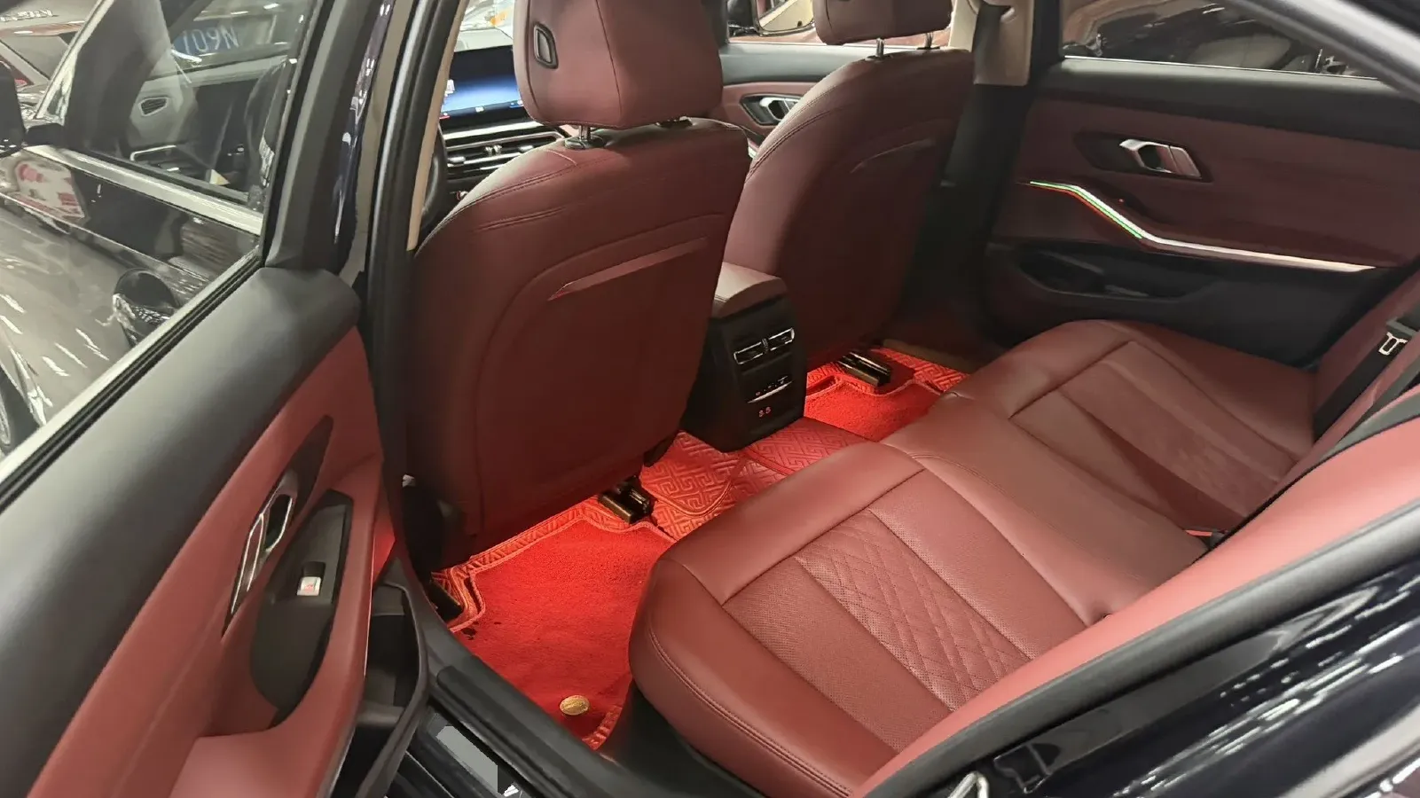 2023 BMW 3 Series 2.0T 184HP L4 8AT,autocango,china used car exporter,china ev exporter,chinese used car exporter,chinese used ev exporter