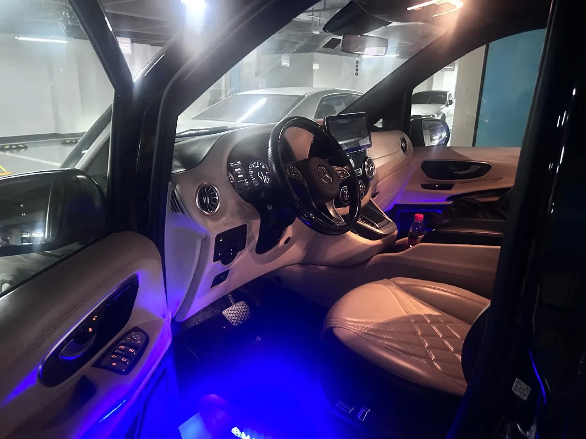 2021 Mercedes-Benz Vito 2.0T 211HP L4 9AT,autocango,china used car exporter,china ev exporter,chinese used car exporter,chinese used ev exporter