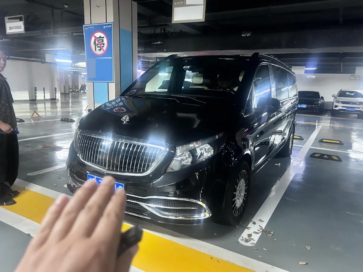 2021 Mercedes-Benz Vito 2.0T 211HP L4 9AT,autocango,china used car exporter,china ev exporter,chinese used car exporter,chinese used ev exporter