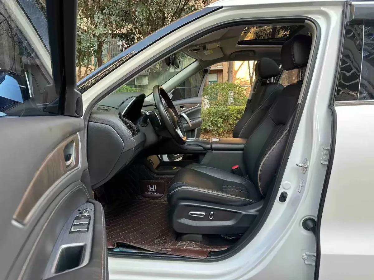 2020 Honda Avancier 2.0T 272HP L4 9AT,autocango,china used car exporter,china ev exporter,chinese used car exporter,chinese used ev exporter