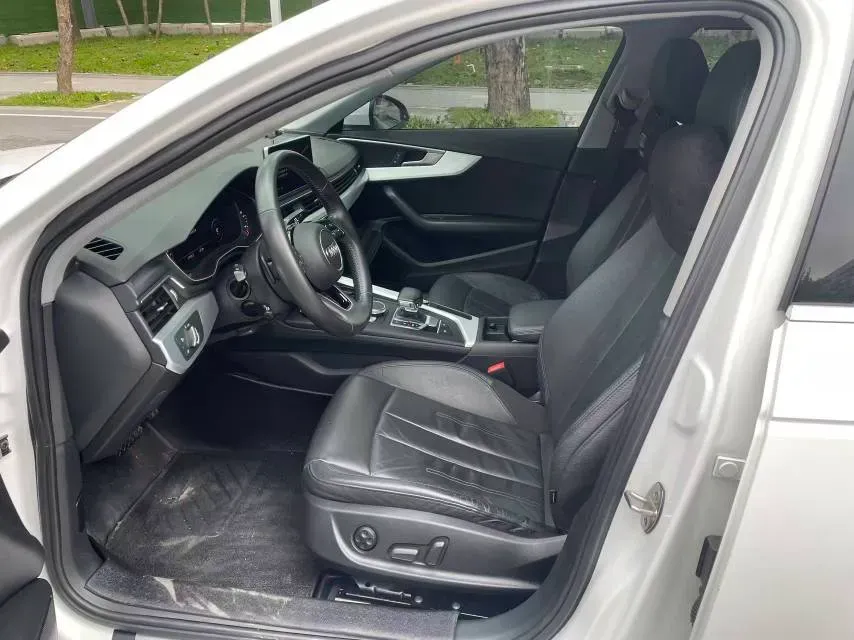 2019 Audi A4L 2.0T 190HP L4 7DCT,autocango,china used car exporter,china ev exporter,chinese used car exporter,chinese used ev exporter