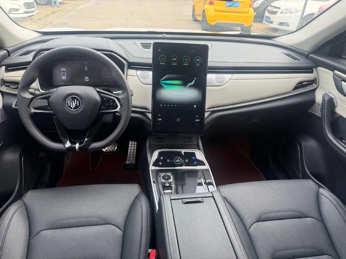 2022 Weltmeister EX5 BEV 52.704KWH,autocango,china used car exporter,china ev exporter,chinese used car exporter,chinese used ev exporter