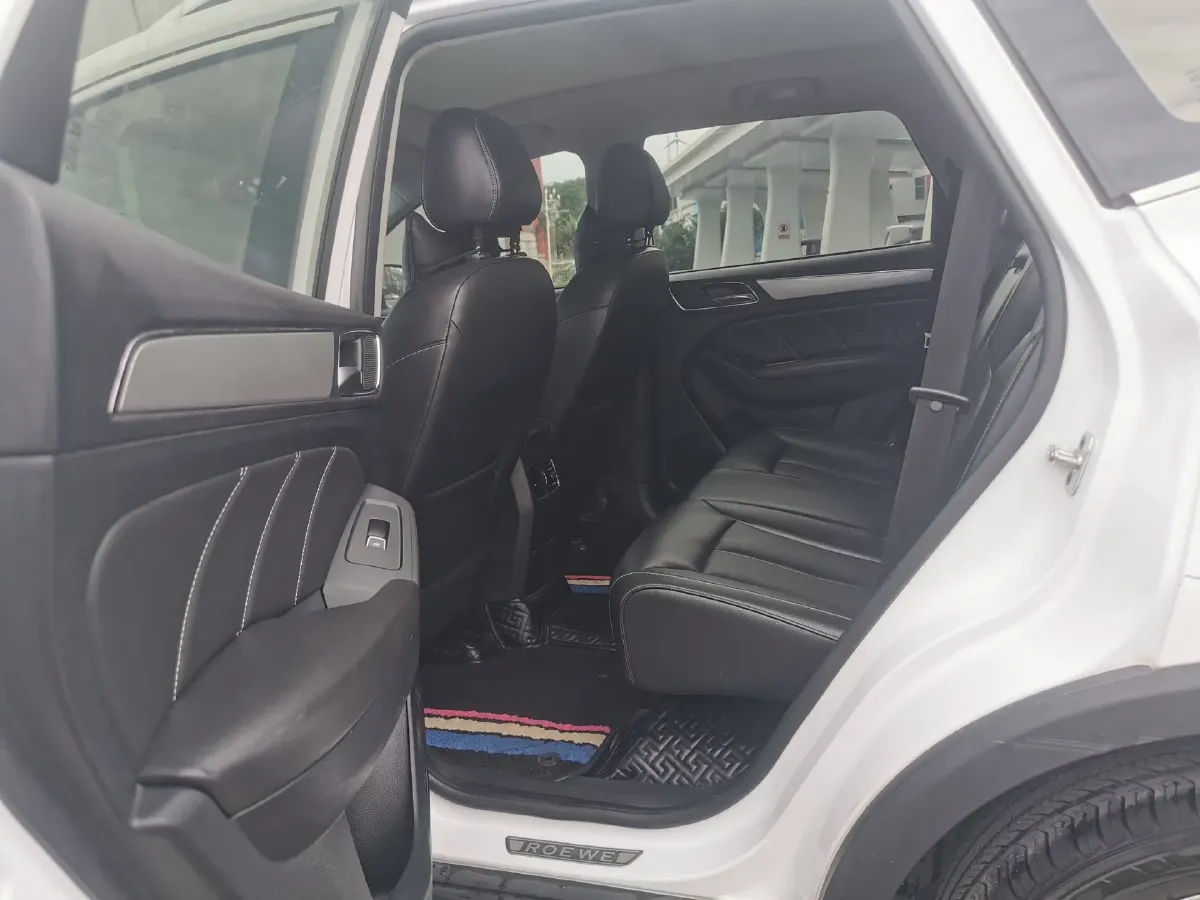 2019 Roewe i6 1.5T 169HP L4 7DCT,autocango,china used car exporter,china ev exporter,chinese used car exporter,chinese used ev exporter
