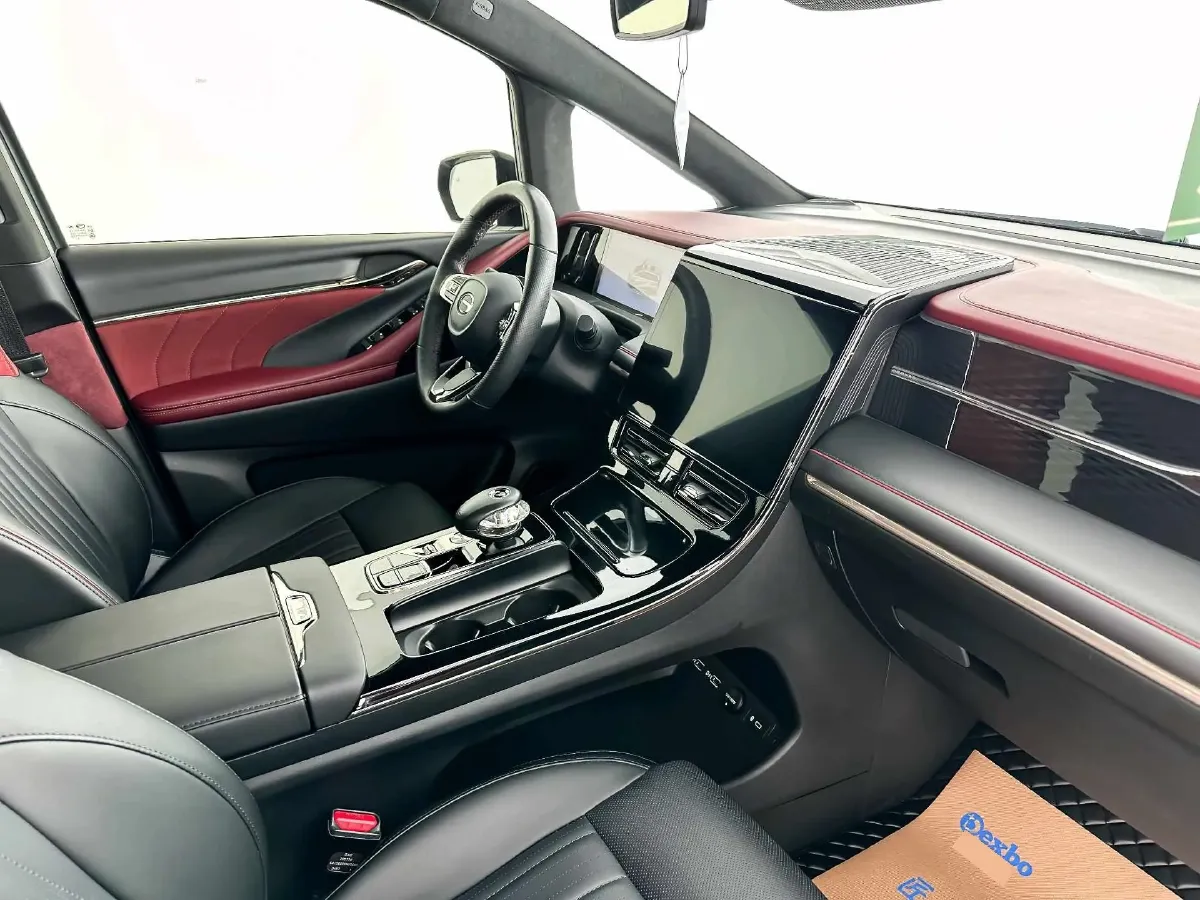 2023 GAC Trumpchi M8 2.0T 190HP L4 E-CVT Hybrid,autocango,china used car exporter,china ev exporter,chinese used car exporter,chinese used ev exporter