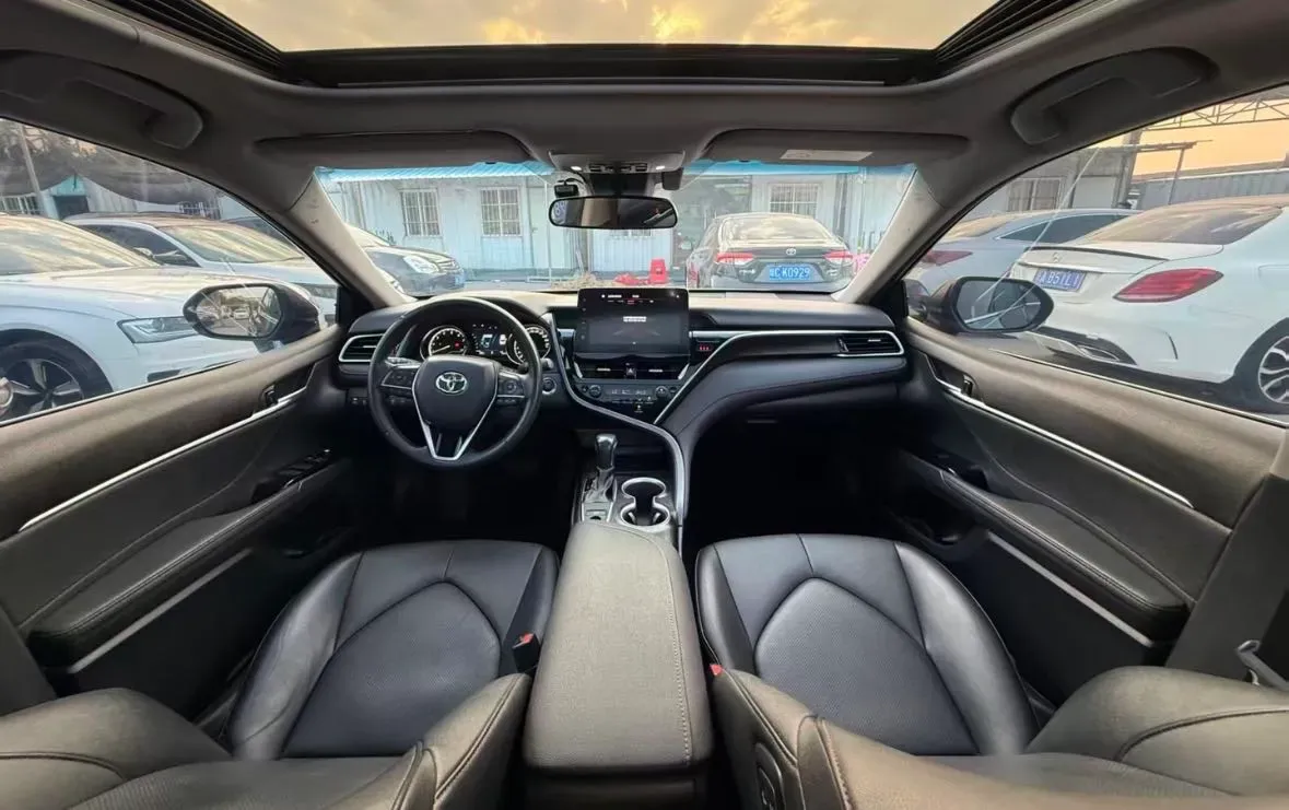 2023 Toyota Camry 2.0L 177HP L4 CVT,autocango,china used car exporter,china ev exporter,chinese used car exporter,chinese used ev exporter
