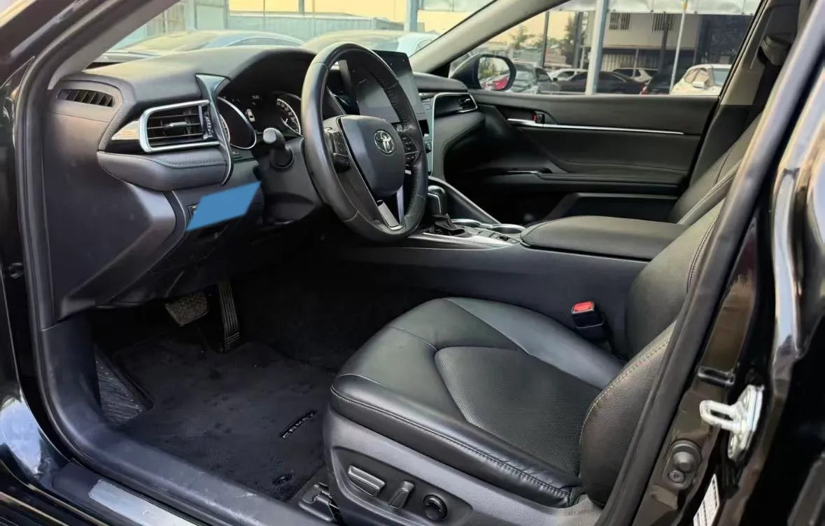2023 Toyota Camry 2.0L 177HP L4 CVT,autocango,china used car exporter,china ev exporter,chinese used car exporter,chinese used ev exporter