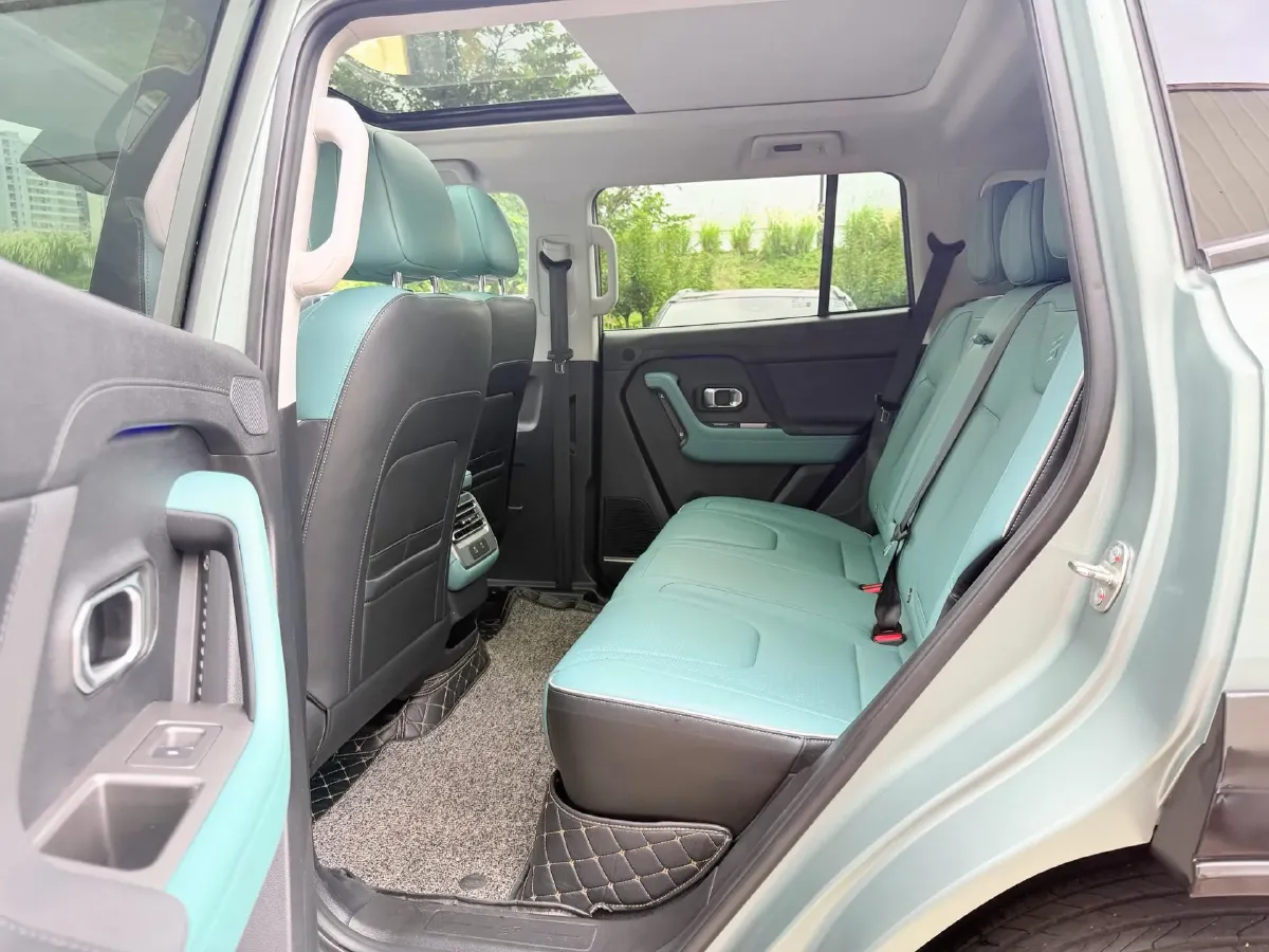 2025 Jetour Traveller 2.0T 254HP L4 7DCT,autocango,china used car exporter,china ev exporter,chinese used car exporter,chinese used ev exporter