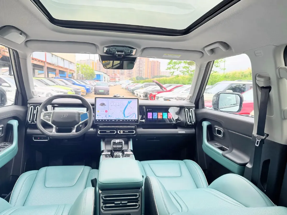 2025 Jetour Traveller 2.0T 254HP L4 7DCT,autocango,china used car exporter,china ev exporter,chinese used car exporter,chinese used ev exporter