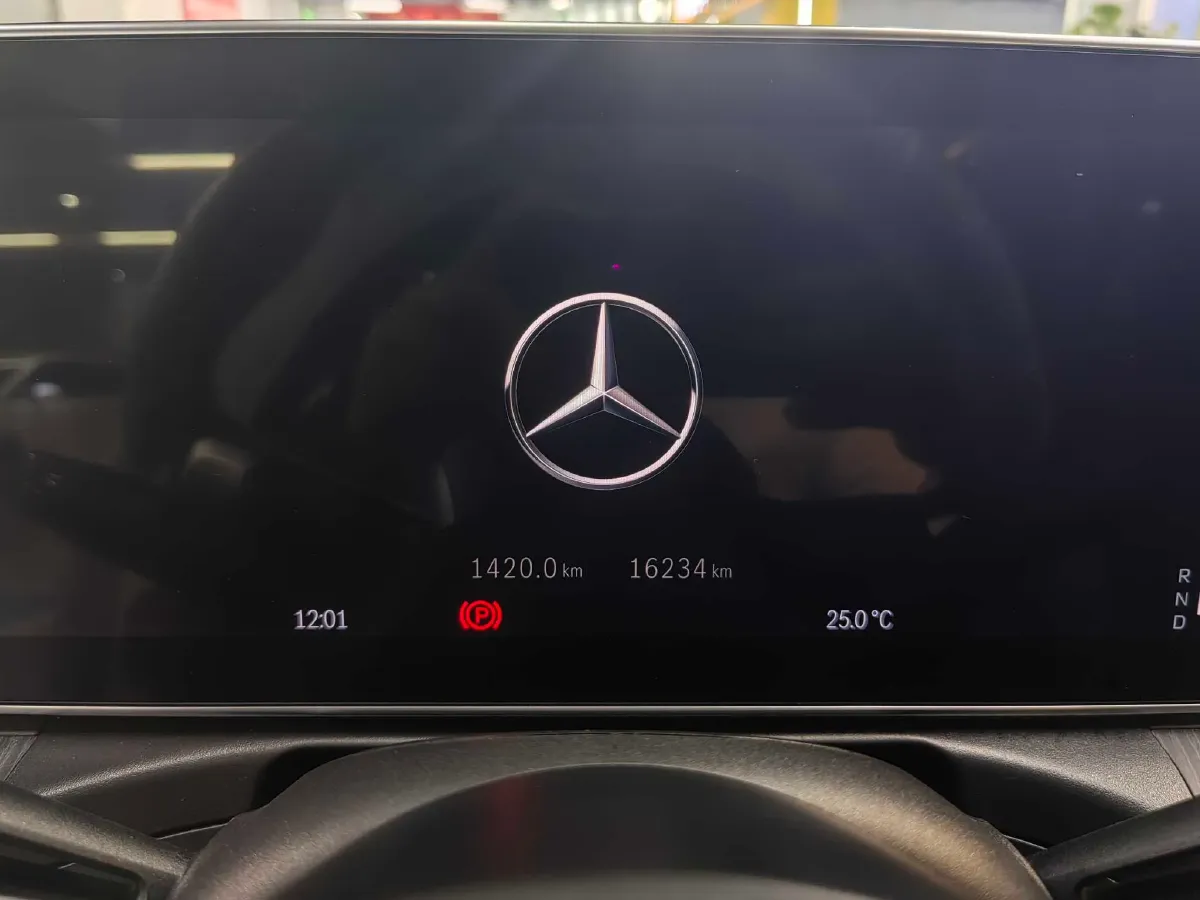 2024 Mercedes-Benz C Class 1.5T 204HP L4 9AT,autocango,china used car exporter,china ev exporter,chinese used car exporter,chinese used ev exporter