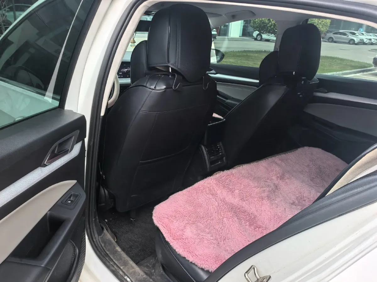 2023 Volkswagen Golf 1.4T 150HP L4 7DCT,autocango,china used car exporter,china ev exporter,chinese used car exporter,chinese used ev exporter