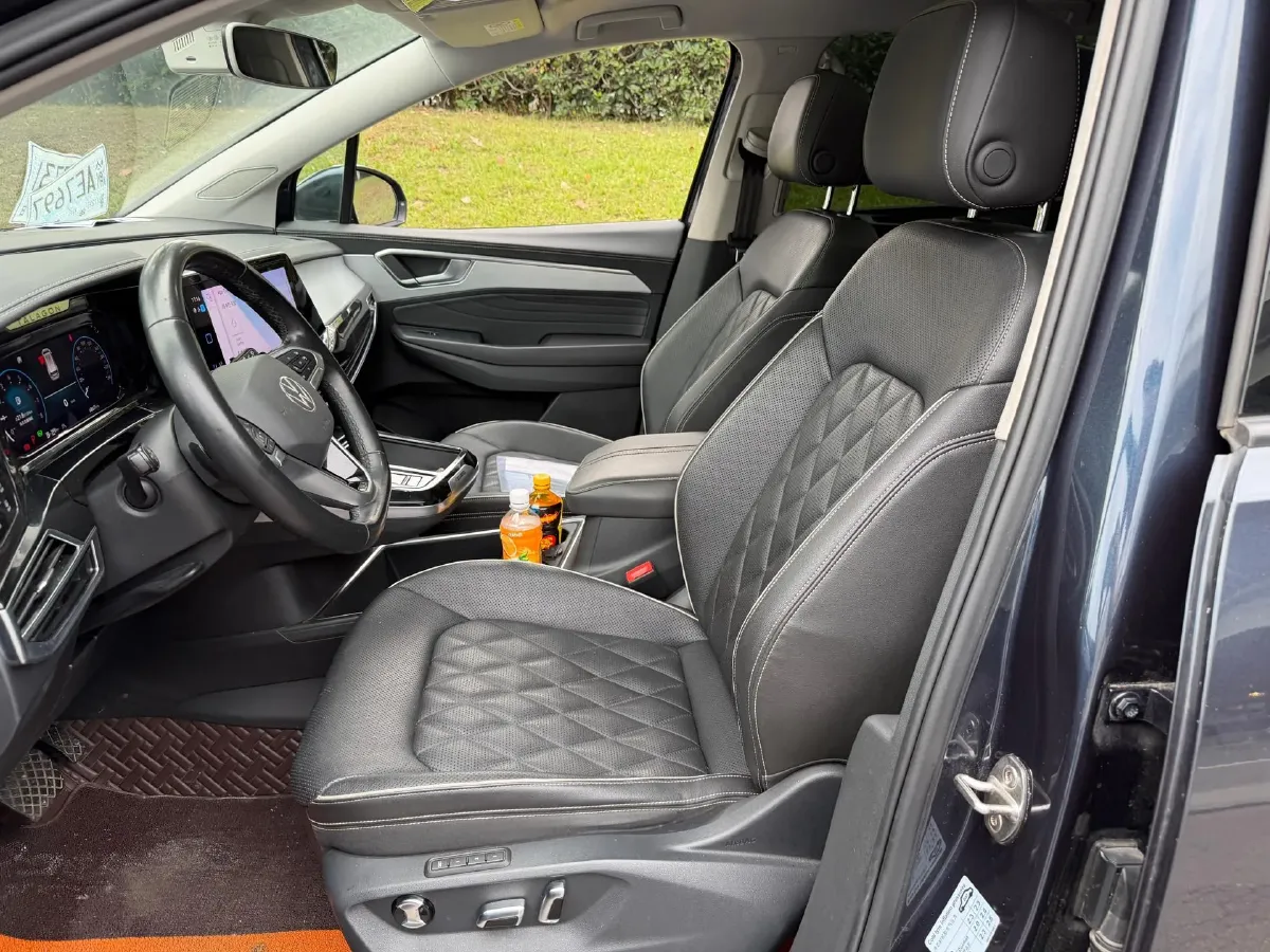 2021 Volkswagen Talagon 2.0T 220HP L4 7DCT,autocango,china used car exporter,china ev exporter,chinese used car exporter,chinese used ev exporter