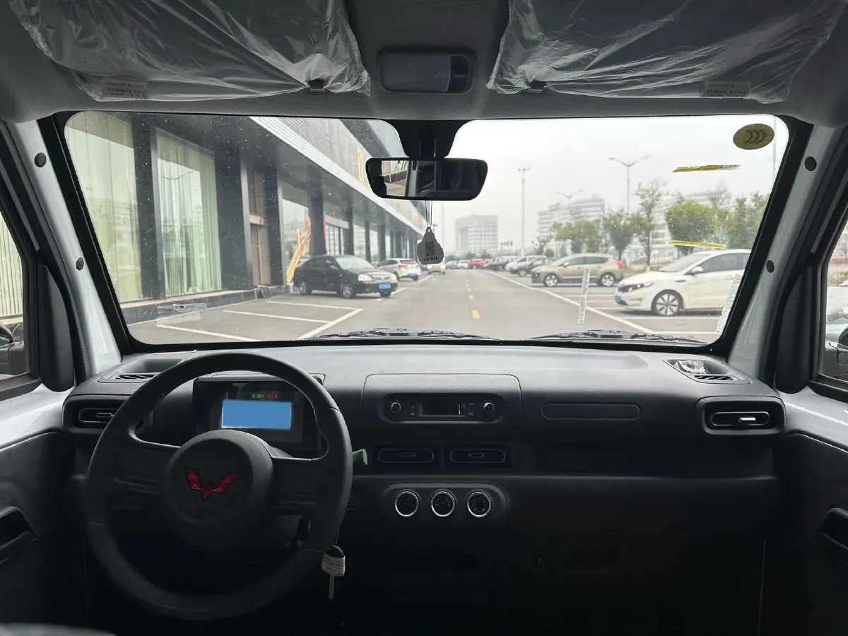 2025 WuLing ZhiGuang BEV 17.7KWH,autocango,china used car exporter,china ev exporter,chinese used car exporter,chinese used ev exporter