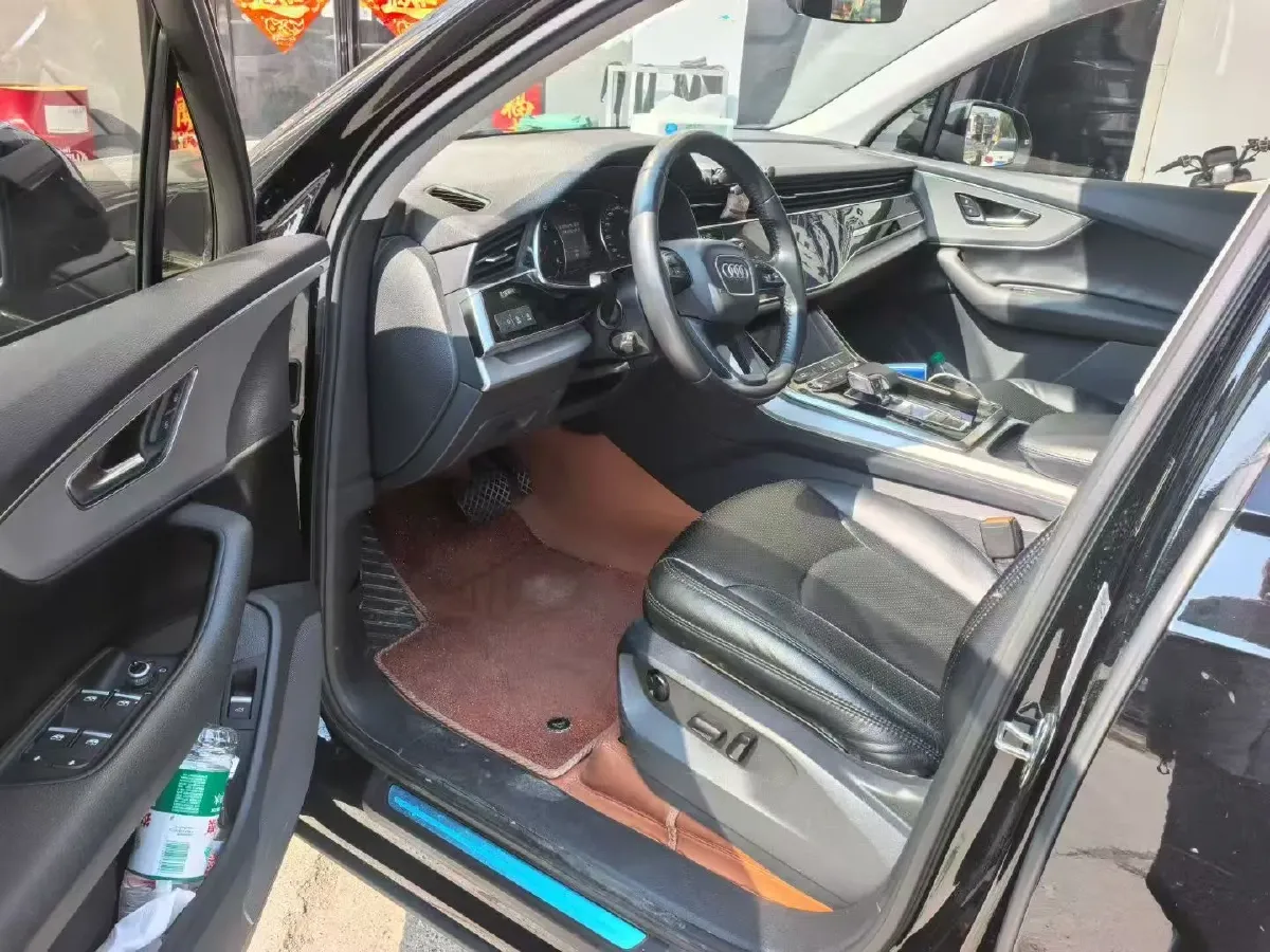 2020 Audi Q7 2.0T 245HP L4 8AT,autocango,china used car exporter,china ev exporter,chinese used car exporter,chinese used ev exporter