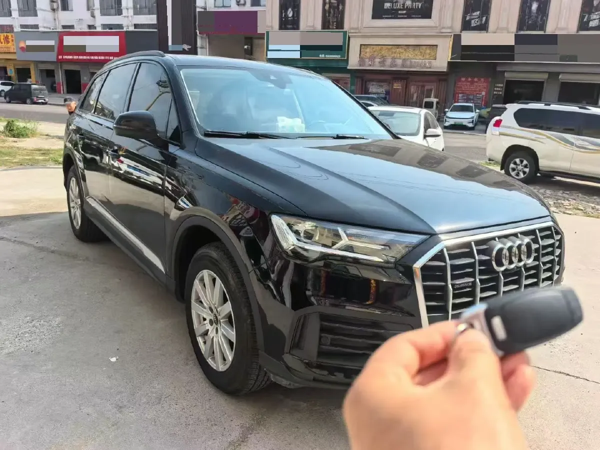 2020 Audi Q7 2.0T 245HP L4 8AT,autocango,china used car exporter,china ev exporter,chinese used car exporter,chinese used ev exporter