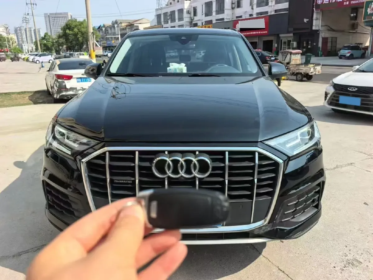 2020 Audi Q7 2.0T 245HP L4 8AT,autocango,china used car exporter,china ev exporter,chinese used car exporter,chinese used ev exporter