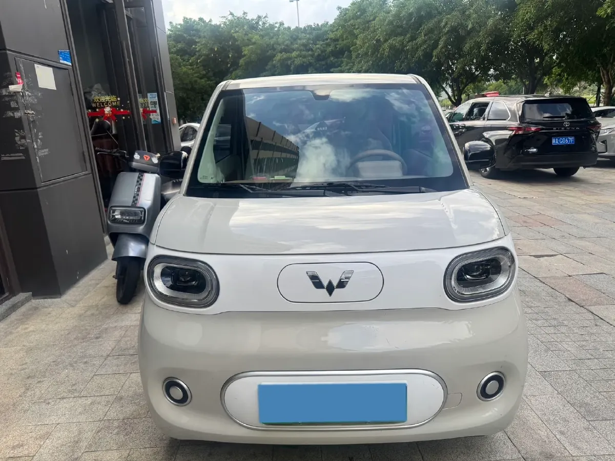 2024 WuLing HongGuang MINI EV BEV 17.3KWH,autocango,china used car exporter,china ev exporter,chinese used car exporter,chinese used ev exporter