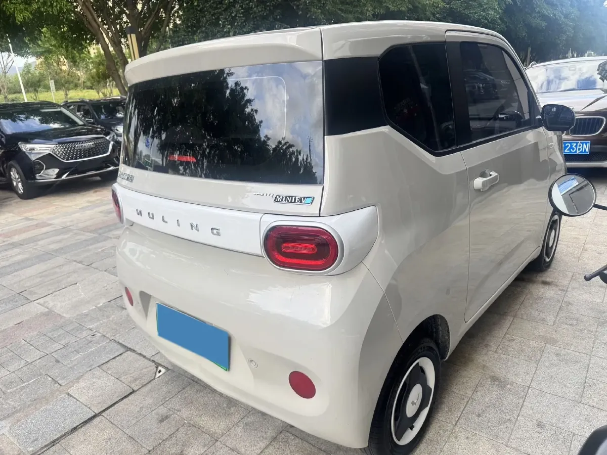 2024 WuLing HongGuang MINI EV BEV 17.3KWH,autocango,china used car exporter,china ev exporter,chinese used car exporter,chinese used ev exporter