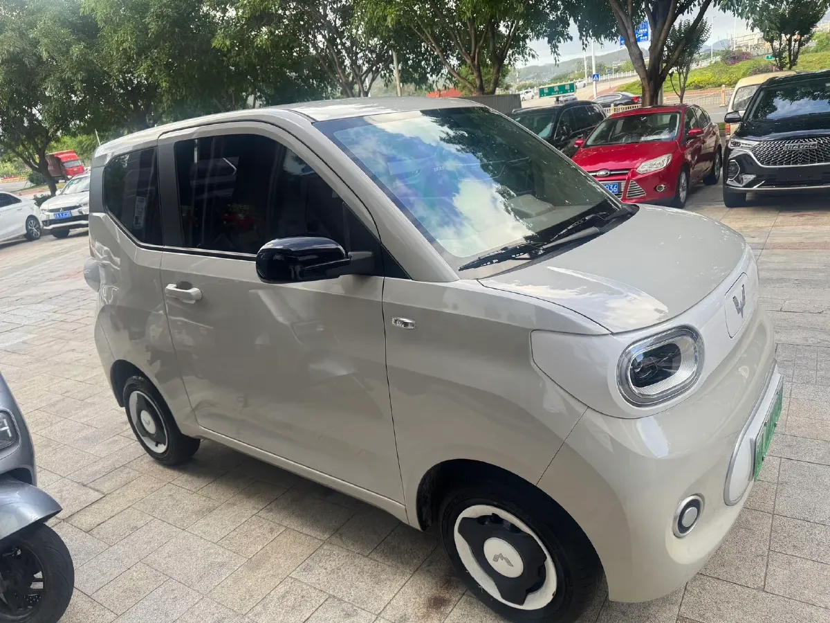 2024 WuLing HongGuang MINI EV BEV 17.3KWH,autocango,china used car exporter,china ev exporter,chinese used car exporter,chinese used ev exporter