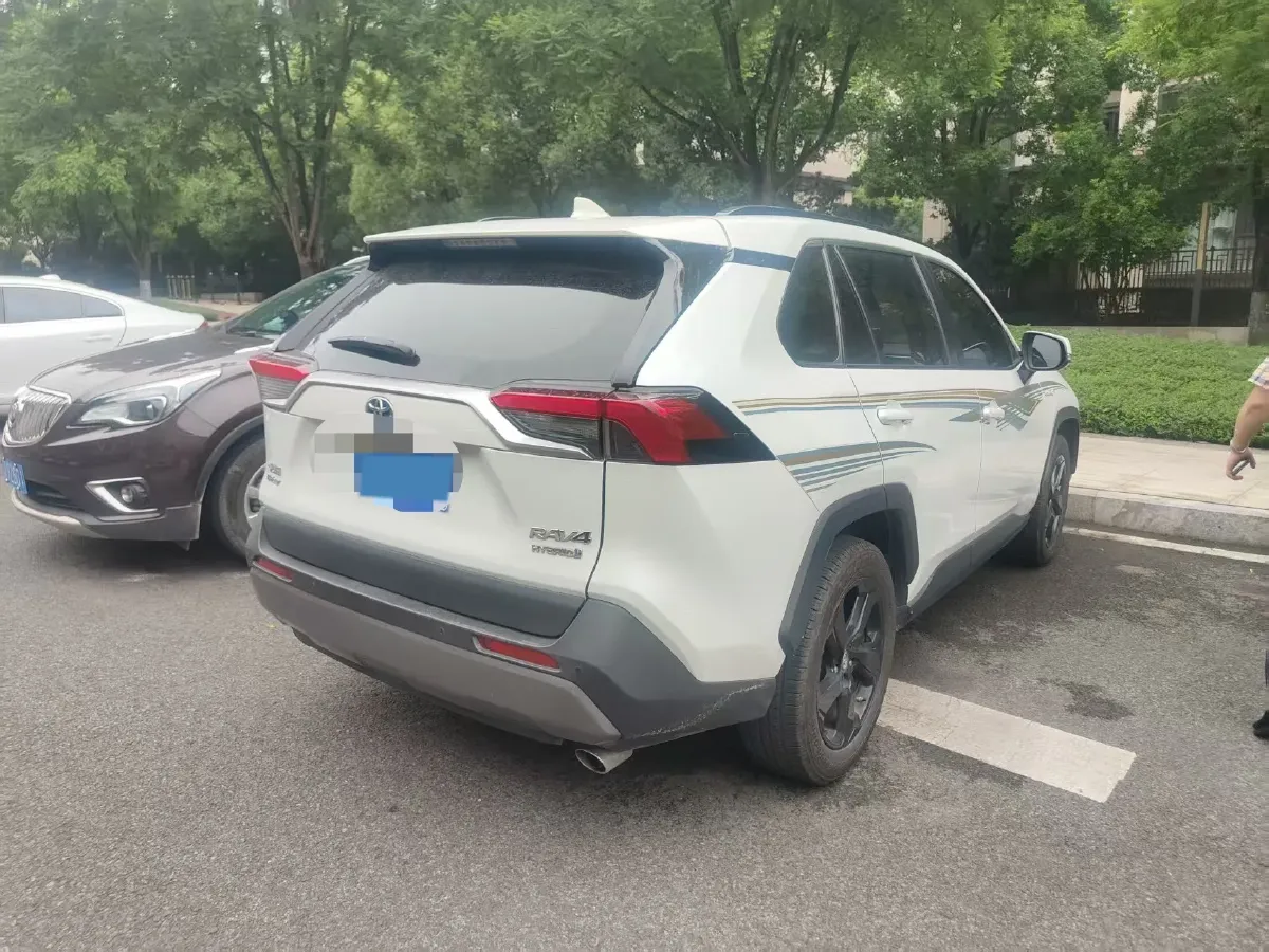 2021 Toyota RAV4 Hybird E+ 2.5L 180HP L4 E-CVT PHEV 15.984KWH,autocango,china used car exporter,china ev exporter,chinese used car exporter,chinese used ev exporter